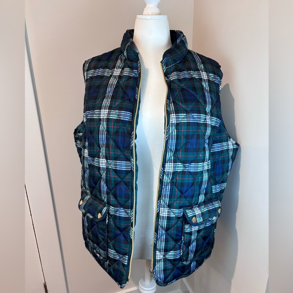 St. John's Bay Jackets & Blazers - St. John’s Bay Women’s 3X Plaid Quilted Puffer Vest Green Blue